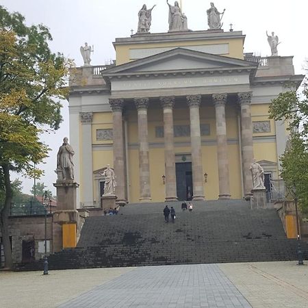 Eger Napsugar Lägenhet Exteriör bild